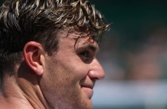 Mountain Seems Very, Very Big – Tennis Now