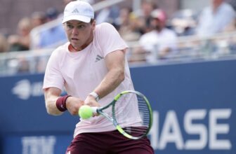 Unseeded Michelsen Reaches US Open Fourth Round